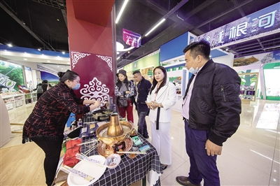 對接國際訂單 云上聯通世界 海拉爾第十六屆中俄蒙經貿洽談暨商品展銷會掠影